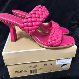 Perfect spring sandal!